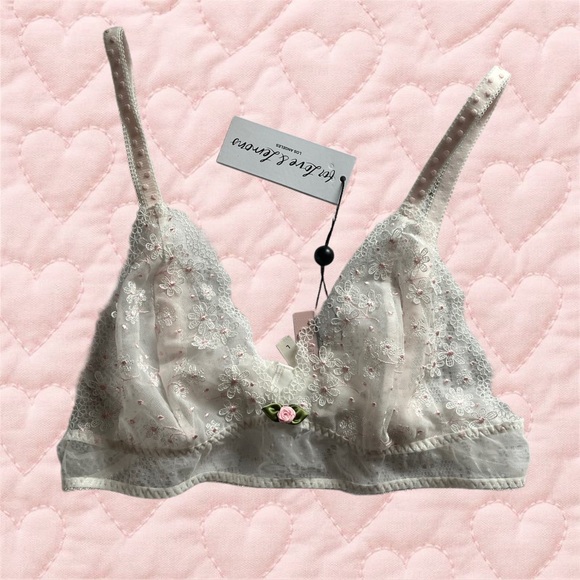 Bra - Picture 1 of 5